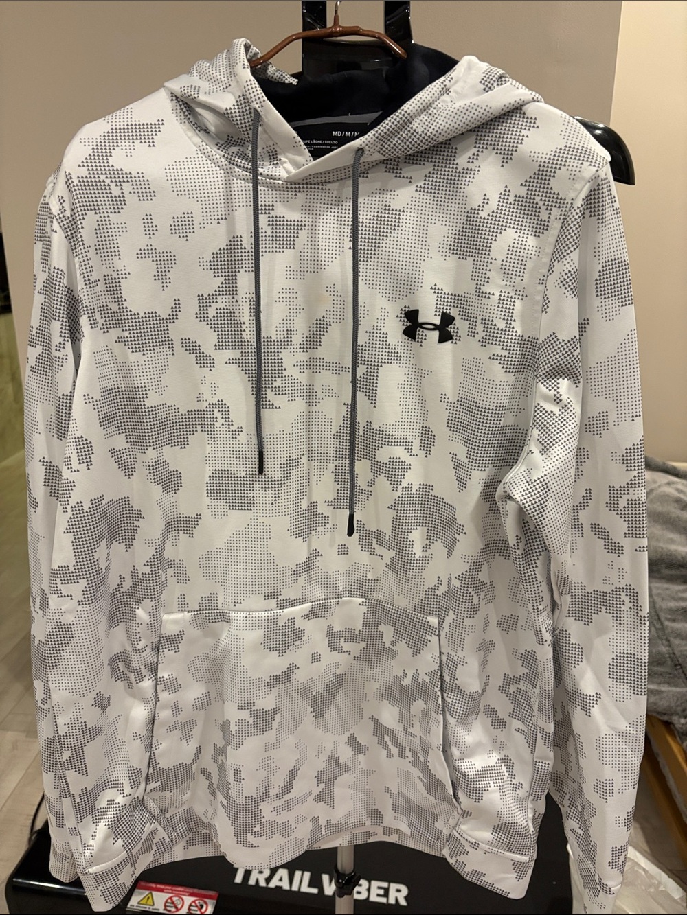 Under Armour Men’s White & Gray Camo Zip Hoodie